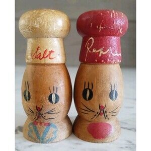 Vintage Wooden Salt & Pepper Shakers With Bunny Face & Chef Hats Shaker Set